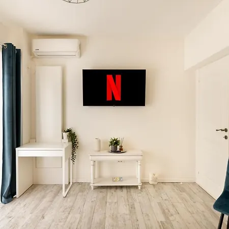 Metropole Ateneum Апартаменты *