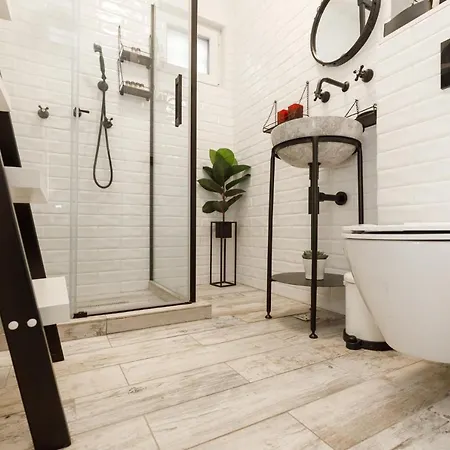 Metropole Ateneum 公寓