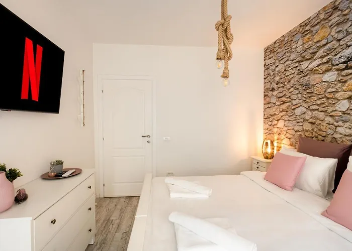 Metropole Ateneum Apartman Bukarest